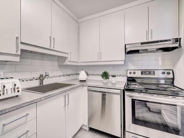 2 Bedroom Premium 420 Rue Abelard, Verdun