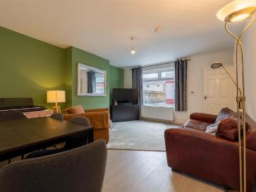2 bedroom private halls to rent