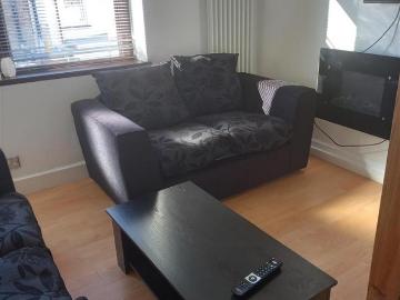 2 bedroom private halls to rent