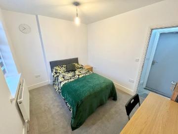 2 bedroom private halls to rent