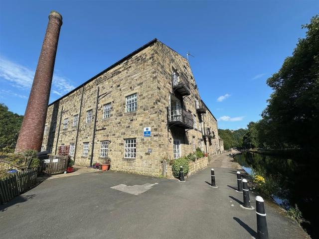 2 Bedroom Property For Rent Canal Works Hebble End, Hebden Bridge