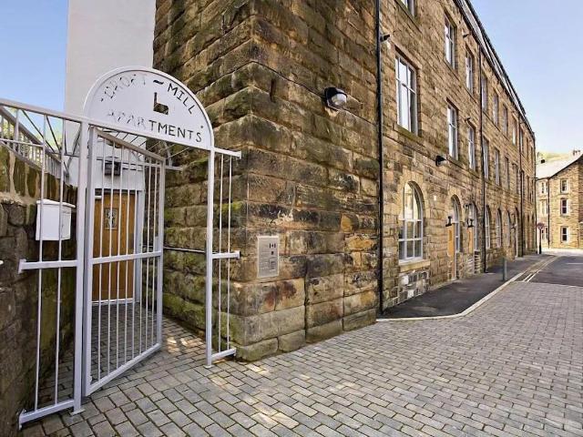 2 Bedroom Property For Rent Croft Mill Yard, Hebden Bridge