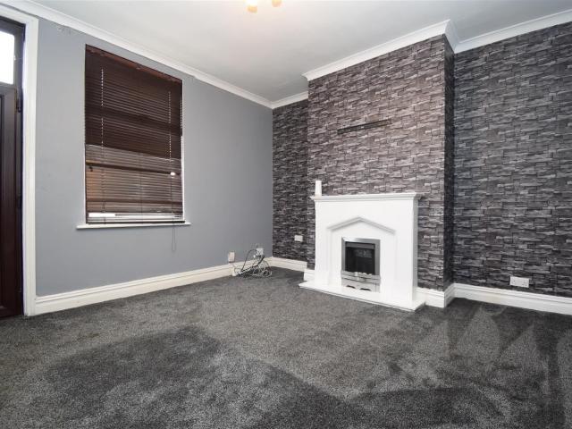 2 Bedroom Property For Rent Ashdown Road, Wakefield