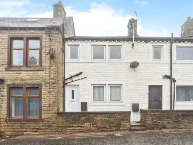 2 bedroom property for rent in Denholme, Bradford, West Yorksh.