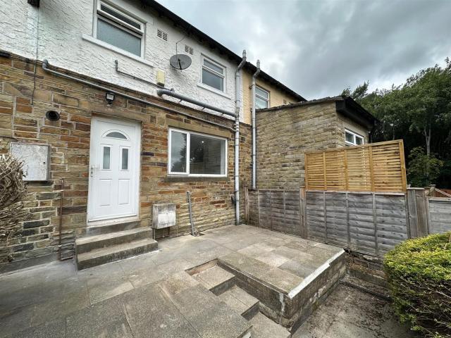 2 Bedroom Property For Rent Northedge Park Hipperholme, Halifax