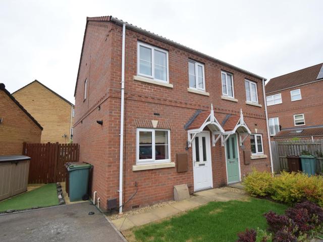 2 Bedroom Property For Rent Park Drive Lofthouse, Wakefield
