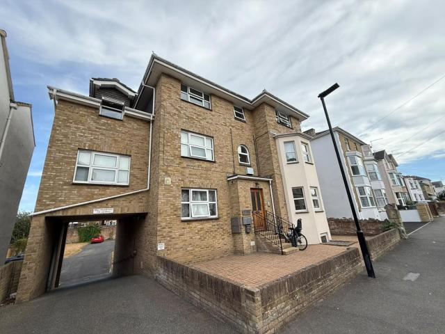 2 Bedroom Property For Rent West Street, Ryde