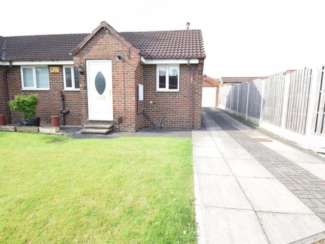 2 Bedroom Property For Rent Whitehall Rise, Wakefield