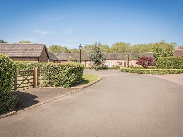2 bedroom property for sale