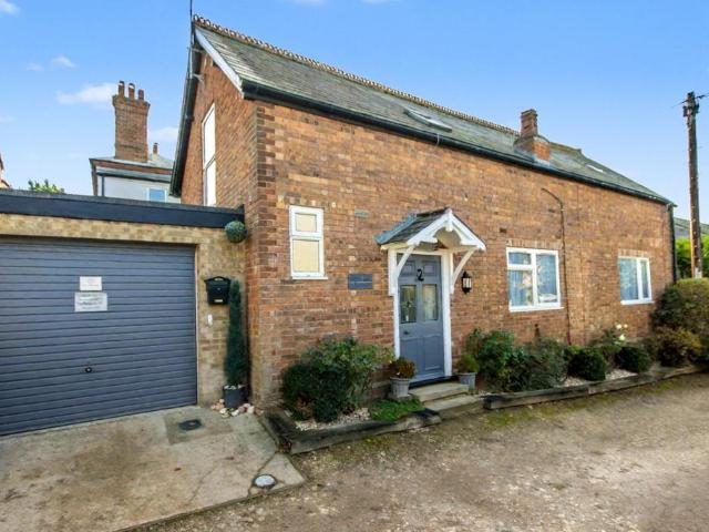 2 bedroom property for sale
