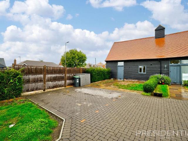 2 bedroom house for sale