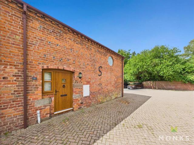 2 bedroom property for sale