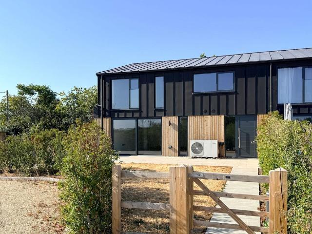 2 bedroom property for sale