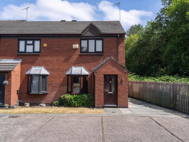 2 bedroom property for sale