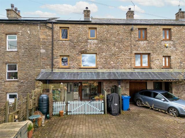 2 bedroom property for sale