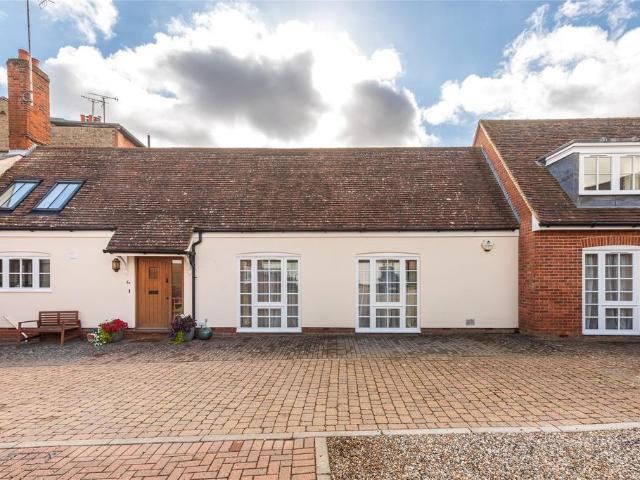 2 bedroom property for sale