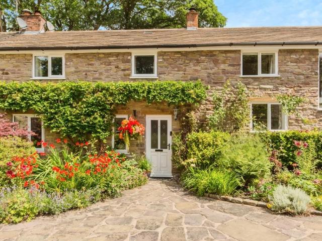 2 bedroom property for sale
