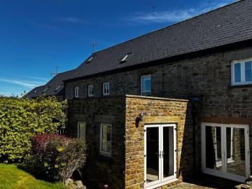 2 bedroom property for sale