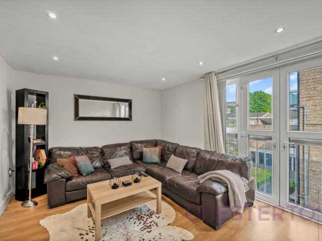 2 bedroom property in Chipka Street, London, E14 £2,000 pcm | Chestertons