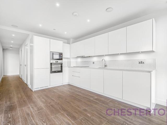 2 bedroom property in Affinity View, London, E16 £2,600 pcm | Chestertons