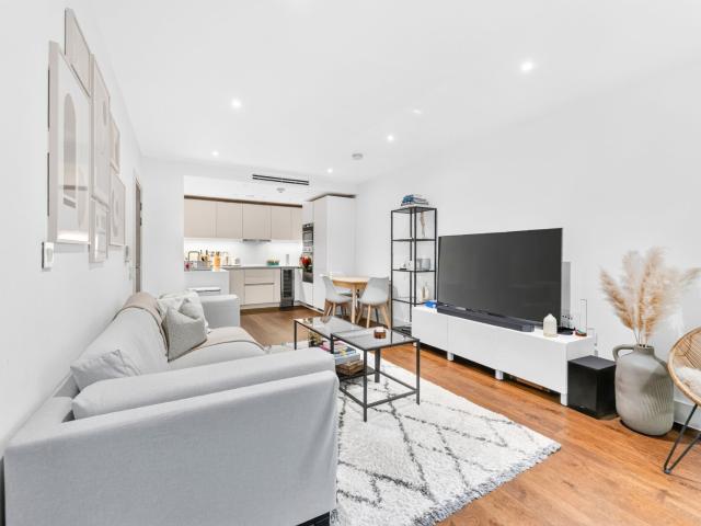 2 bedroom property in Blackfriars Road, London, SE1 £4,000 pcm | Chestertons