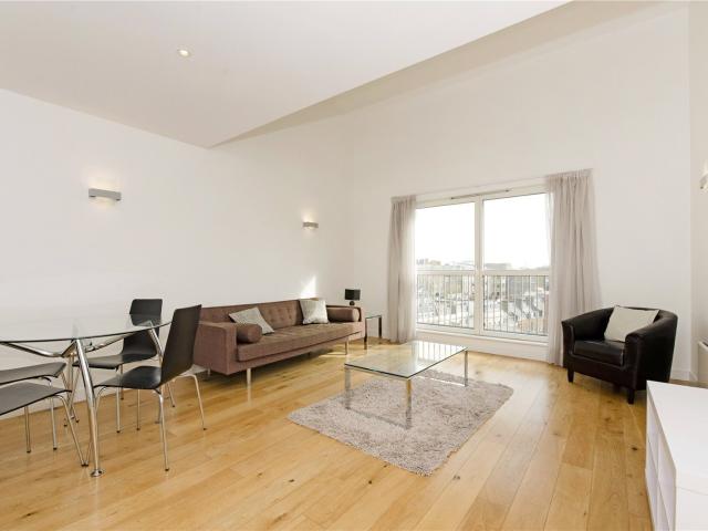 2 bedroom property in Great Russell Street, London, WC1B £4,116 pcm | Chestertons