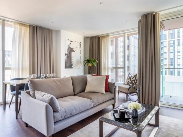 2 bedroom property in Harbour Way, London, E14 £3,440 pcm | Chestertons
