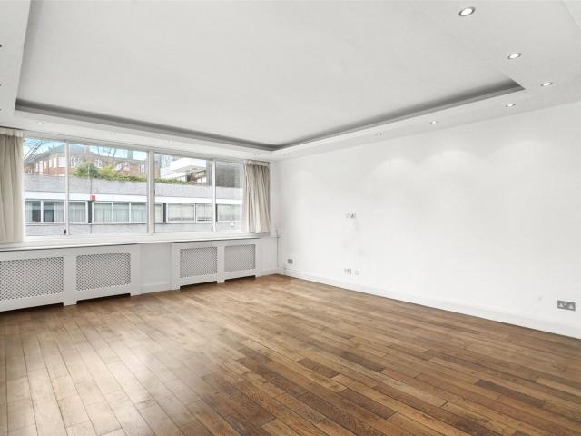 2 bedroom property in London House, 7 9 Avenue Road, London, NW8 £8,000 pcm | Chestertons
