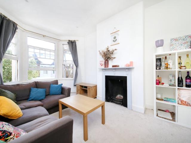 2 bedroom property in Littlebury Road, London, SW4 £2,500 pcm | Chestertons