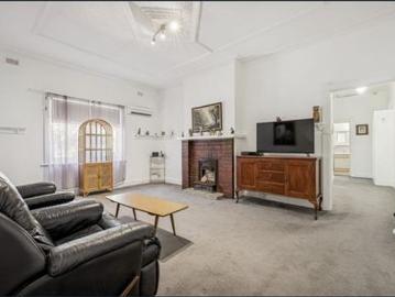 2 Bedroom Property in Sought After Location