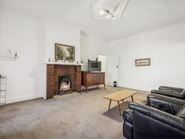 2 Bedroom Property in Sought After Location
