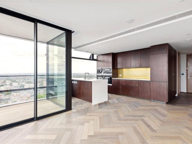 2 bedroom property in Principal Place, Worship Street, London, EC2A £5,750 pcm | Chestertons