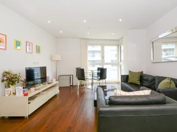 2 bedroom property in Queensland Road, Islington, London, N7 £3,000 pcm | Chestertons