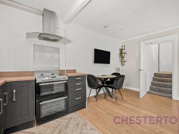 2 bedroom property in Woolwich Road, Greenwich, London, SE10 £2,250 pcm | Chestertons