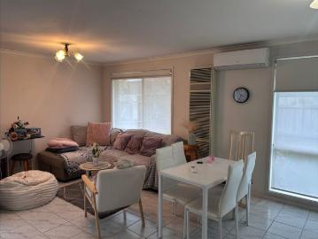 2 bedroom property located in quiet court