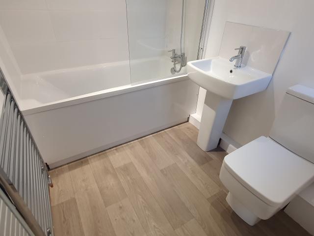 2 bedroom property to let in New Houses, Askern, DN6 0EL £700 pcm