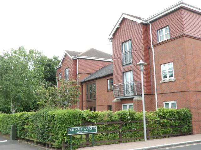 2 bedroom property to let in Old Hall Gardens, Monkspath Hall Road, Solihull £1,150 pcm
