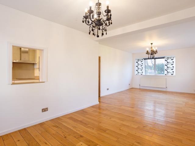 2 bedroom property to let in Avenue Road, St Johns Wood, London, NW8 £650 pw