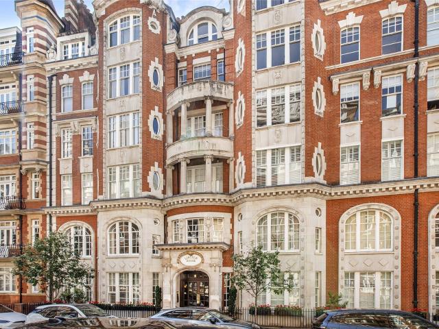 2 bedroom property to let in Basil Street, London, SW3 £1,730 pw