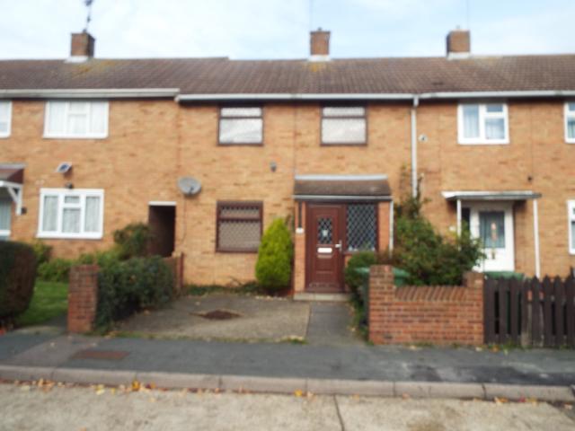 2 bedroom property to let in BARSTABLE EAST, BASILDON £1,500 pcm