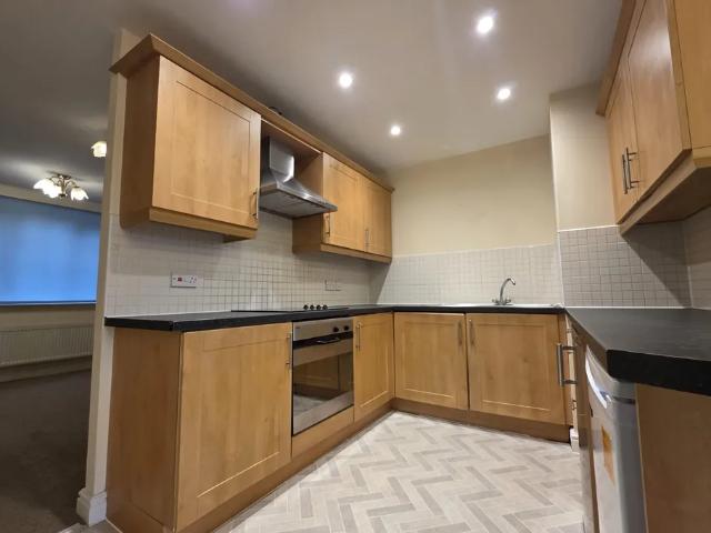 2 bedroom property to let in Bentley Lane, Willenhall £945 pcm