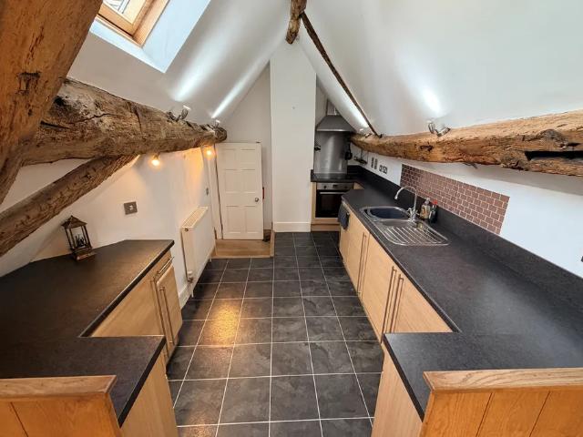 2 bedroom property to let in Bird Street £1,200 pcm