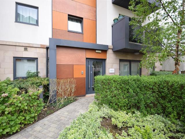 2 bedroom property to let in Bradbury Place, Chatsworth Road, Chesterfield, S40 2FT £900 pcm