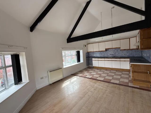 2 bedroom property to let in Broadway West, WS1 4DY £900 pcm