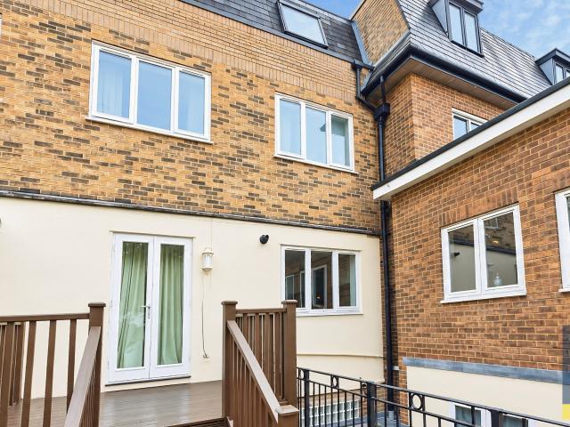 2 bedroom property to let in Charles Street, Ipswich £950 pcm