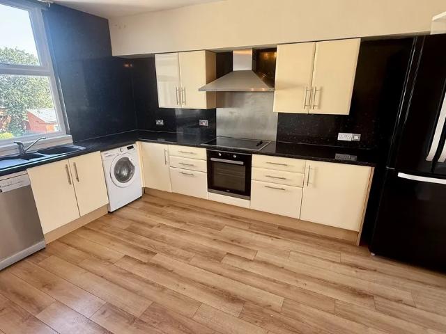 2 bedroom property to let in Chestnut Road, Moseley, B13 £1,200 pcm