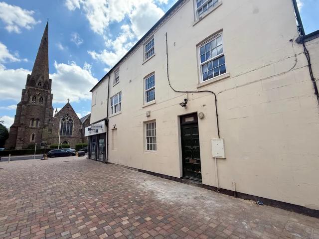2 bedroom property to let in Church Green West, Redditch £1,200 pcm
