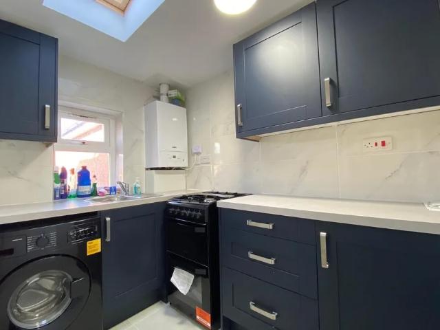 2 bedroom property to let in Church road, Yardley, B25 £900 pcm