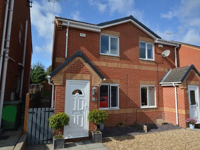 2 bedroom property to let in Copenhagen Road, Clay Cross, Chesterfield, S44 £775 pcm