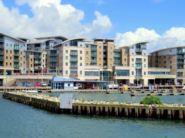 2 bedroom property to let in Dolphin Quays The Quay, Poole £1,625 pcm